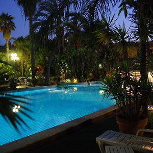 Garden Hotel